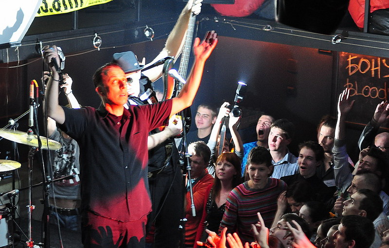 click for enlarge 1000 X 639 208,7 Kb picture