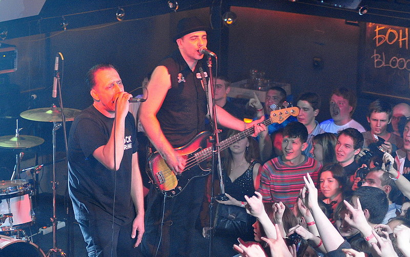 click for enlarge 1000 X 629 221,5 Kb picture