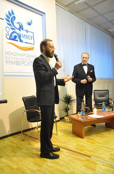 click for enlarge 654 X 1000 177,6 Kb picture