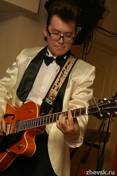 click for enlarge 466 X 700 268,2 Kb picture