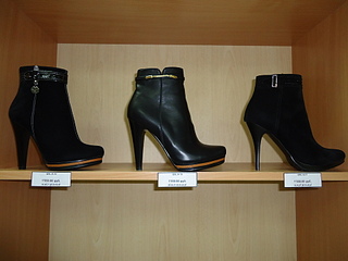 click for enlarge 1920 X 1440 832,3 Kb picture