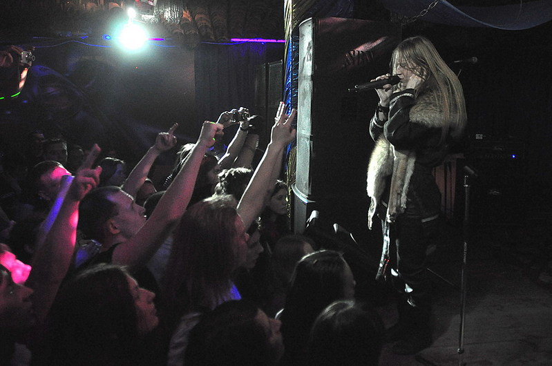 click for enlarge 1000 X 663 144,4 Kb picture