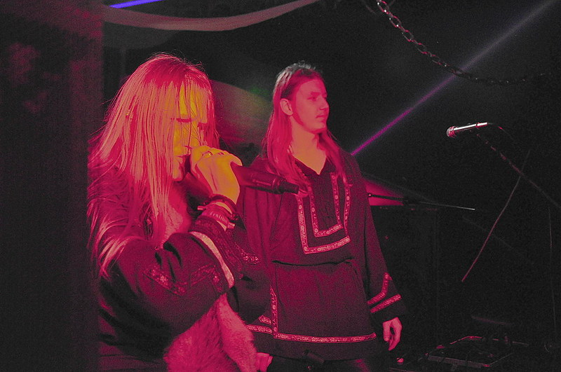 click for enlarge 1000 X 664 153,8 Kb picture