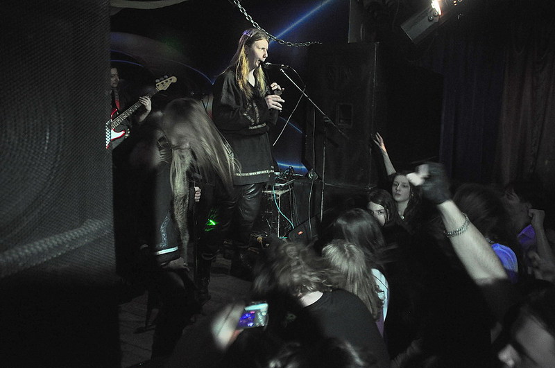 click for enlarge 1000 X 664 125,5 Kb picture