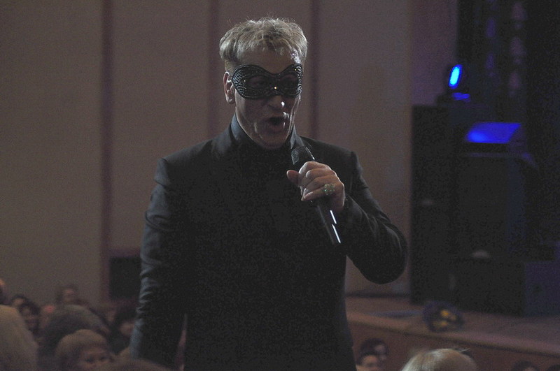 click for enlarge 1000 X 664 107,5 Kb picture