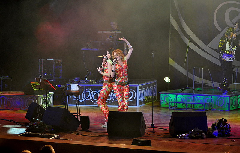 click for enlarge 1000 X 639 174,9 Kb picture