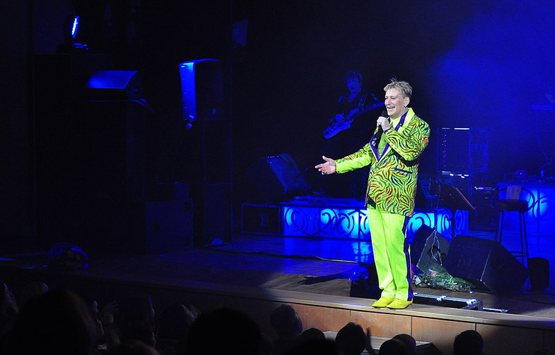 click for enlarge 1000 X 640 112,6 Kb picture