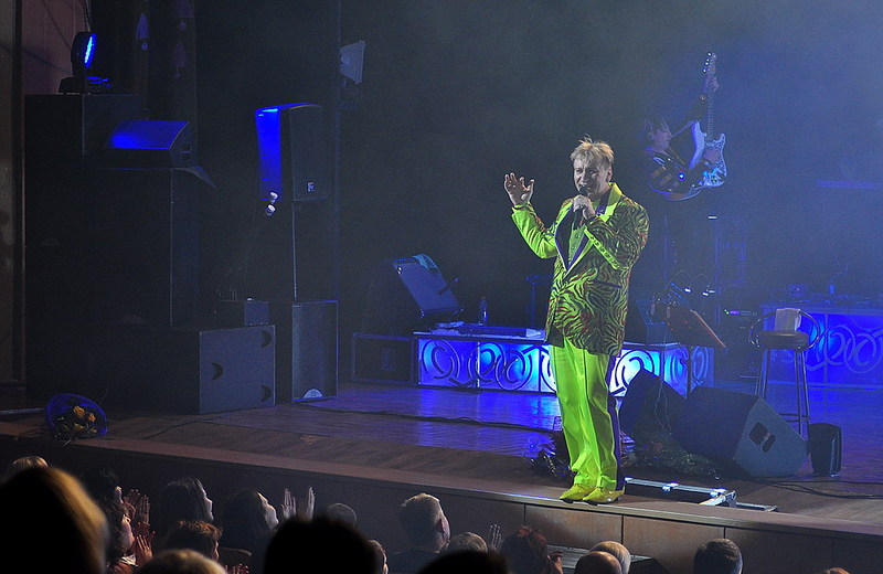 click for enlarge 1000 X 650 147,4 Kb picture