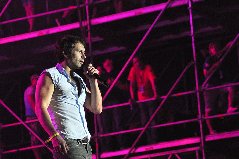 click for enlarge 1000 X 664 169,5 Kb picture