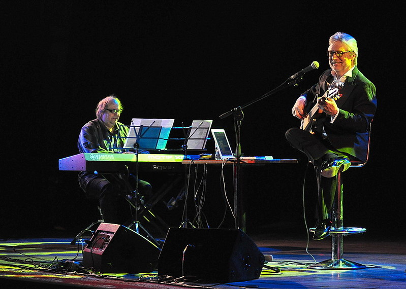 click for enlarge 1000 X 713 159,9 Kb picture