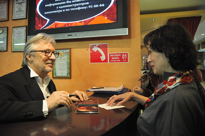 click for enlarge 1000 X 664 176,2 Kb picture