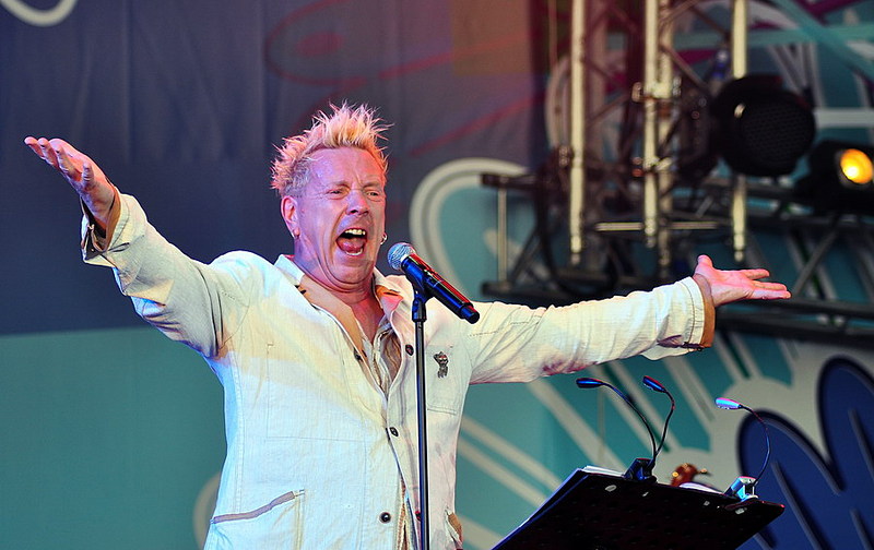 click for enlarge 900 X 567 136,0 Kb picture