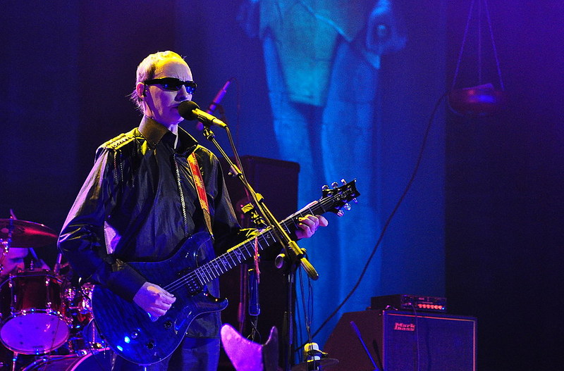 click for enlarge 1000 X 659 174,9 Kb picture