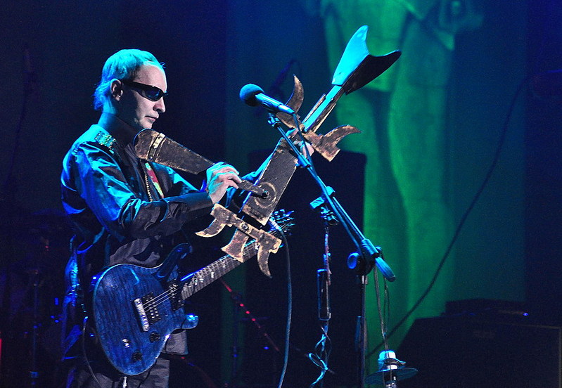 click for enlarge 1000 X 691 188,9 Kb picture