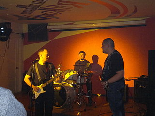 click for enlarge 1920 X 1440 412,4 Kb picture