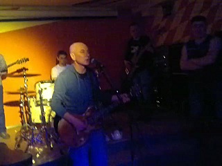 click for enlarge 640 X 480  35,8 Kb picture