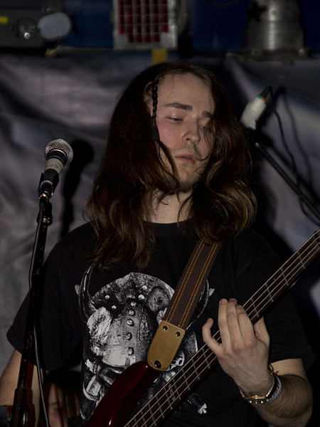 click for enlarge 1920 X 2560 959,9 Kb picture