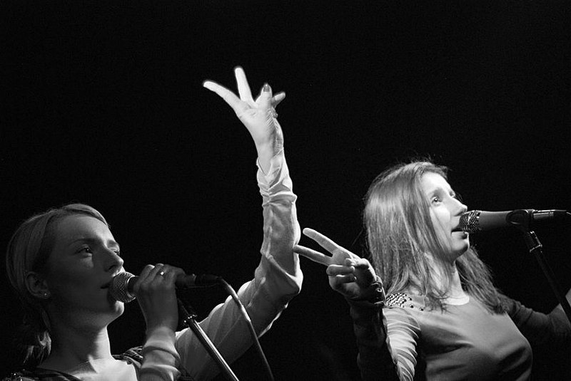 click for enlarge 807 X 540  54,4 Kb picture