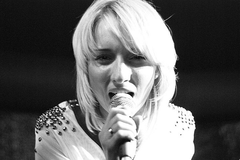 click for enlarge 807 X 540  69,9 Kb picture