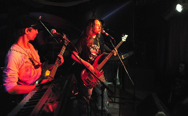 click for enlarge 1000 X 619 131,4 Kb picture