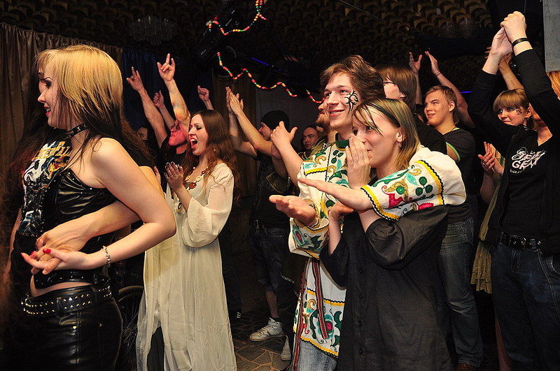 click for enlarge 1000 X 664 212,4 Kb picture