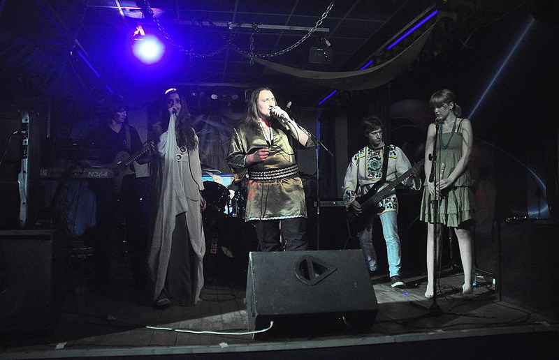 click for enlarge 1000 X 645 146,1 Kb picture