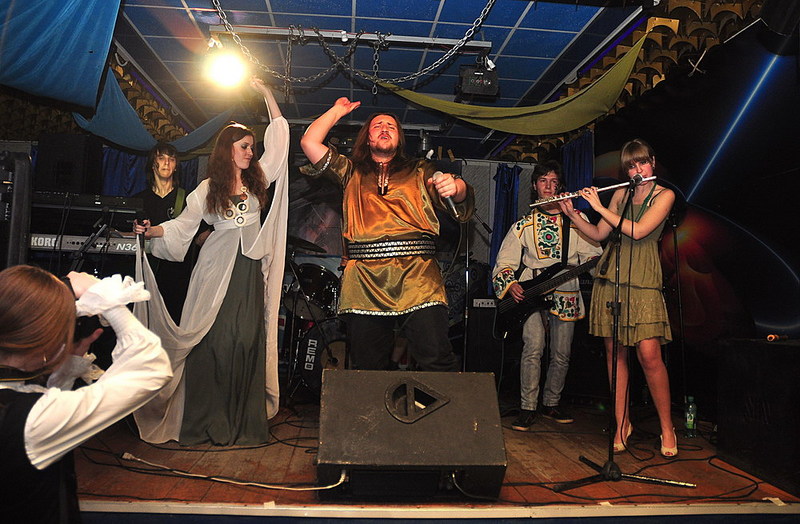 click for enlarge 1000 X 655 199,1 Kb picture