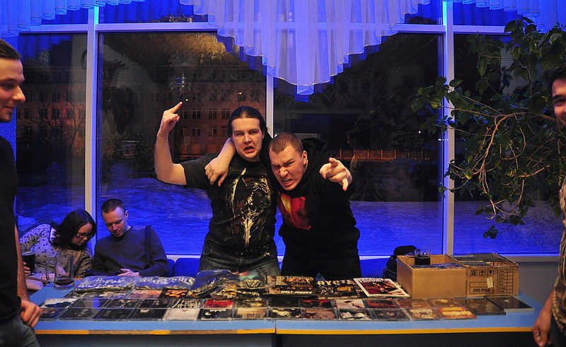 click for enlarge 1000 X 614 198,1 Kb picture