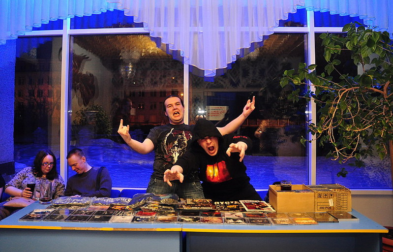 click for enlarge 1000 X 641 222,6 Kb picture