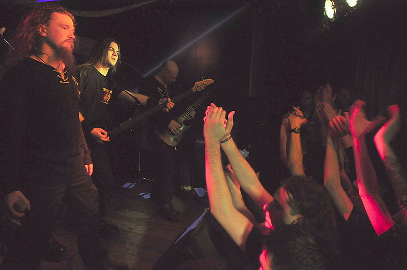 click for enlarge 1000 X 664 126,0 Kb picture