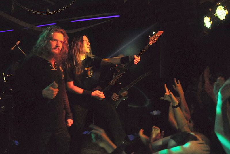 click for enlarge 1000 X 673 139,9 Kb picture