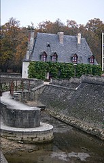 click for enlarge 641 X 1003 251,9 Kb picture