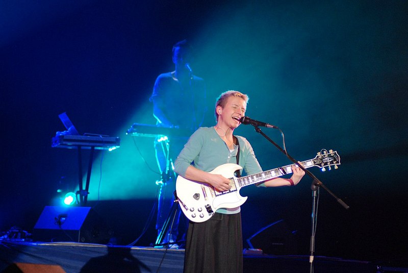 click for enlarge 1280 X 856 121,0 Kb picture