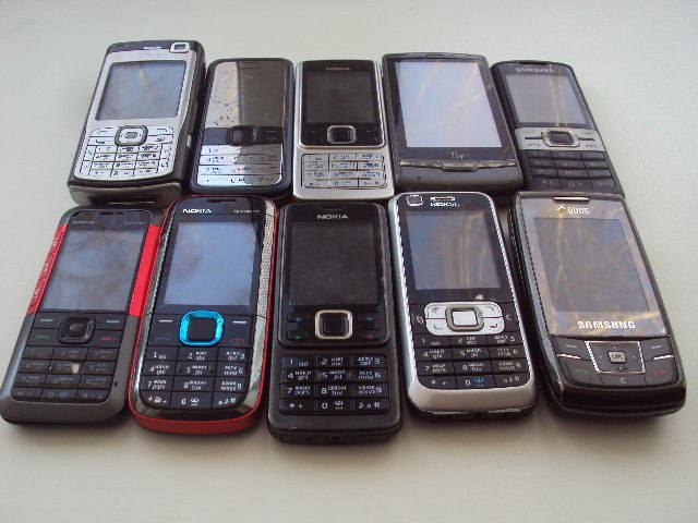 Мобильные телефоны б у