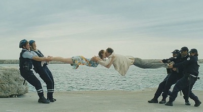 click for enlarge 720 X 400  46,9 Kb picture