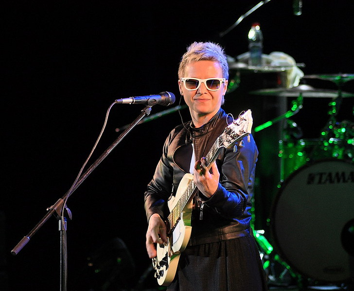 click for enlarge 1000 X 824 165,3 Kb picture