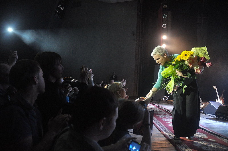 click for enlarge 1000 X 664 151,2 Kb picture