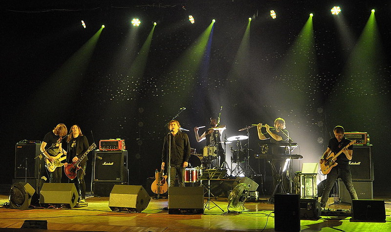 click for enlarge 1000 X 594 185,2 Kb picture