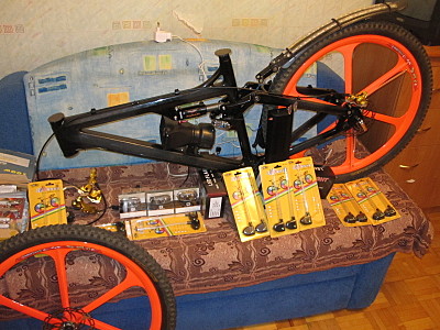 click for enlarge 1600 X 1200 694,5 Kb picture