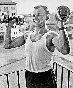 click for enlarge 332 X 400  55,0 Kb picture