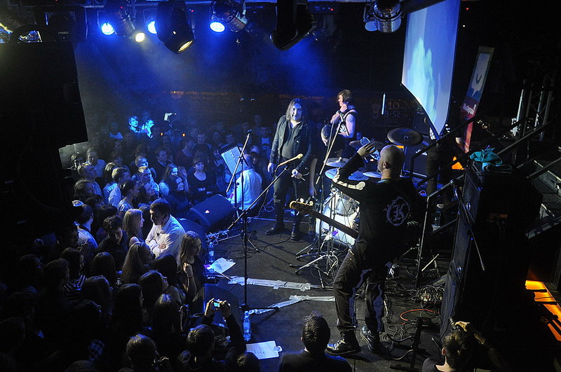 click for enlarge 1000 X 664 195,9 Kb picture