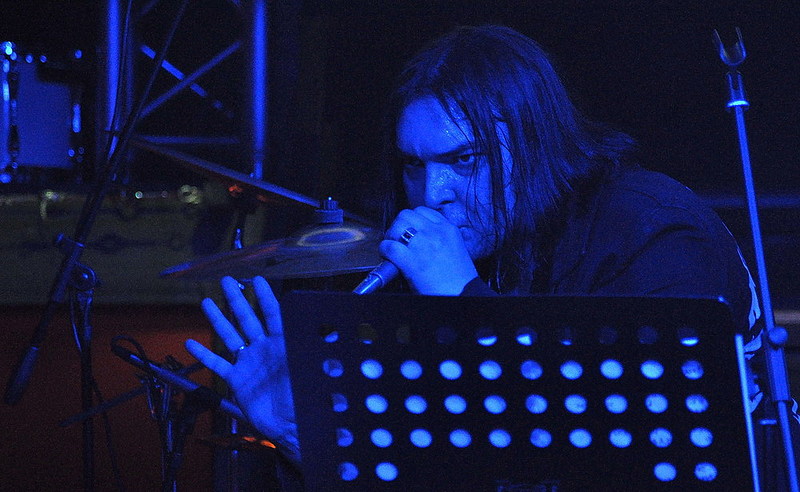 click for enlarge 1000 X 615 166,3 Kb picture