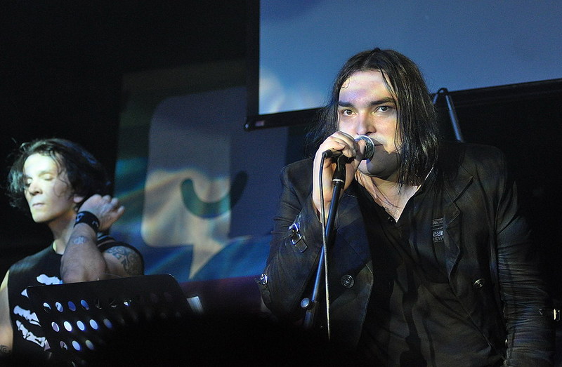 click for enlarge 1000 X 654 136,3 Kb picture