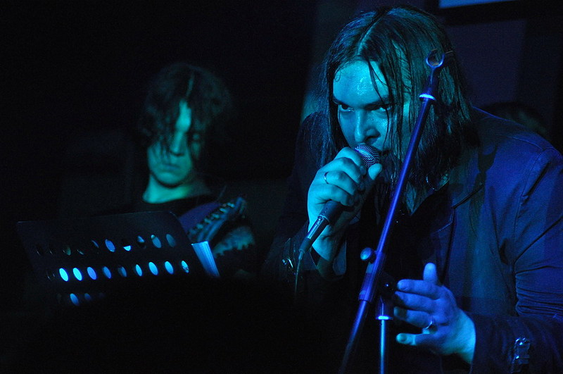 click for enlarge 1000 X 664 128,1 Kb picture