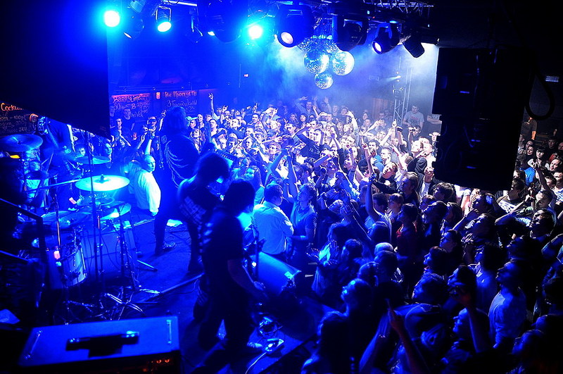 click for enlarge 1000 X 664 233,6 Kb picture