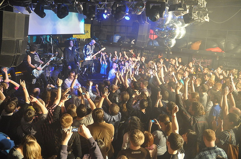 click for enlarge 1000 X 661 251,9 Kb picture