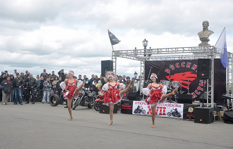 click for enlarge 1000 X 638 169,2 Kb picture