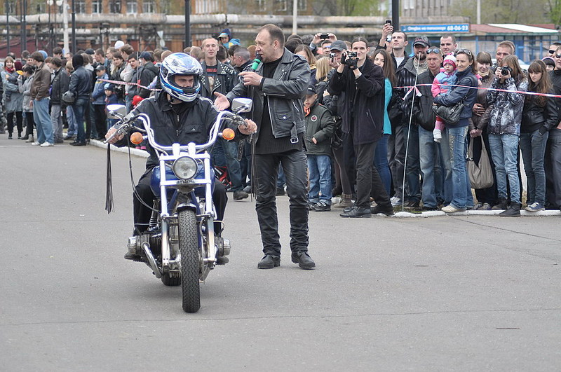 click for enlarge 1000 X 664 211,9 Kb picture