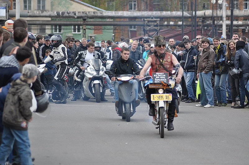 click for enlarge 1000 X 664 206,3 Kb picture