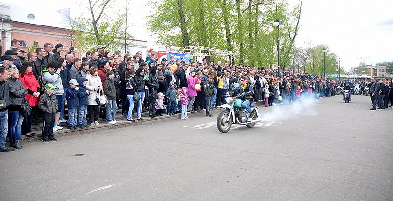 click for enlarge 1000 X 513 206,5 Kb picture